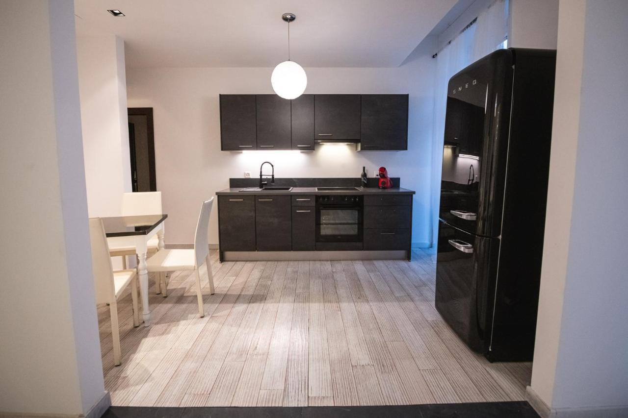 V Apartments Μπελλιντσόνα Εξωτερικό φωτογραφία